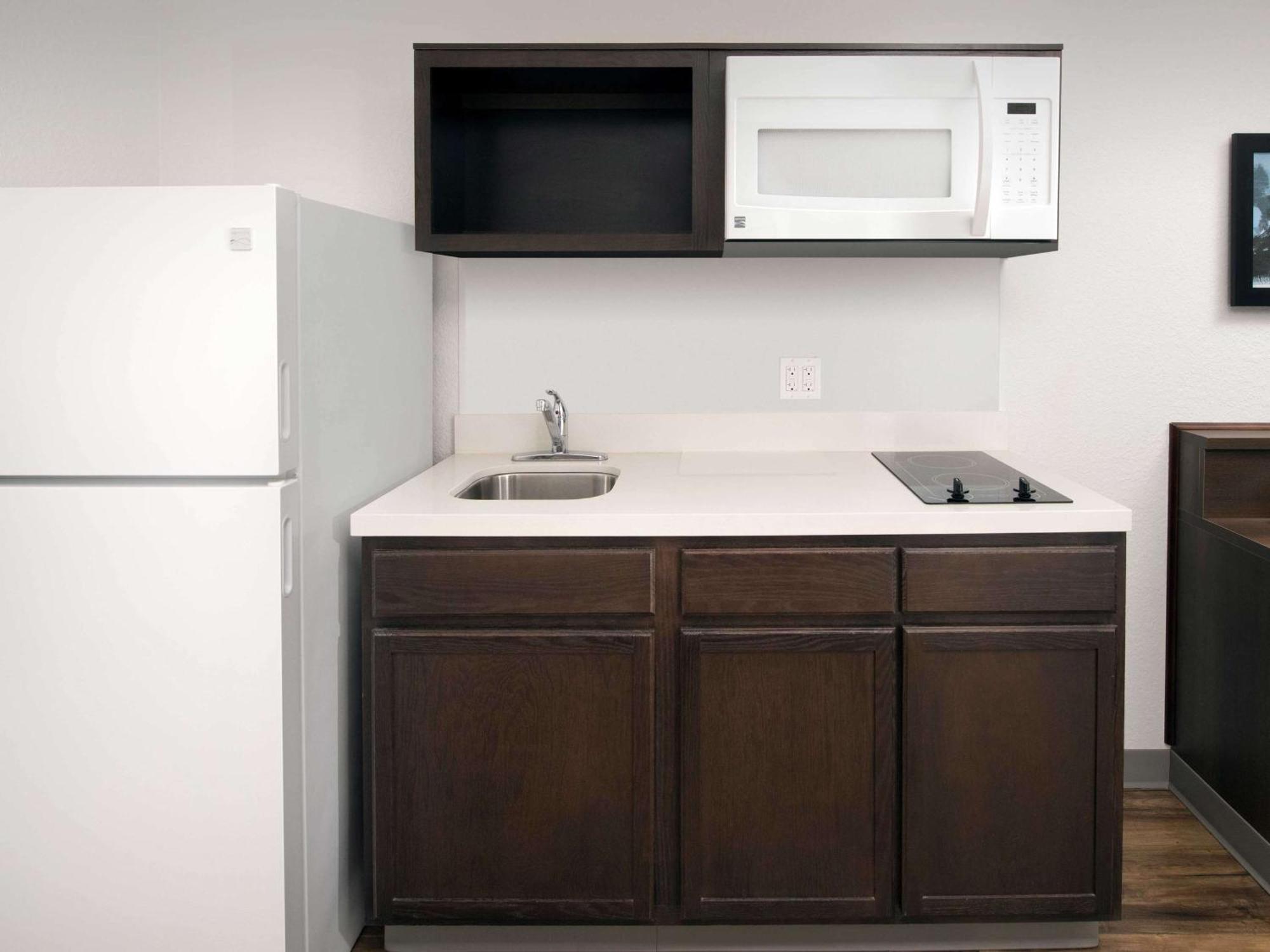 Extended Stay America Suites - Minneapolis - 프리드레이 외부 사진